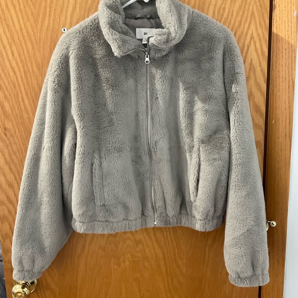 Fuzzy Jacket Gray